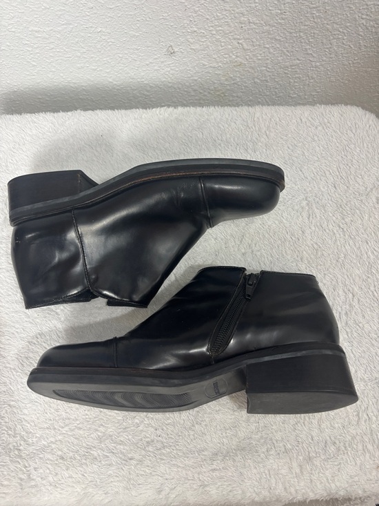 Cole Haan Black Leather Chukka Ankle Boots with Side Zips main image 4